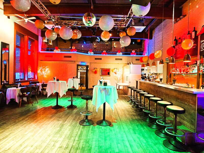 vielseitige Lokalität im warmen Ambiente