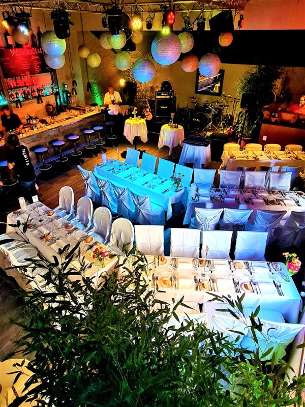 vielseitige Lokalität im warmen Ambiente