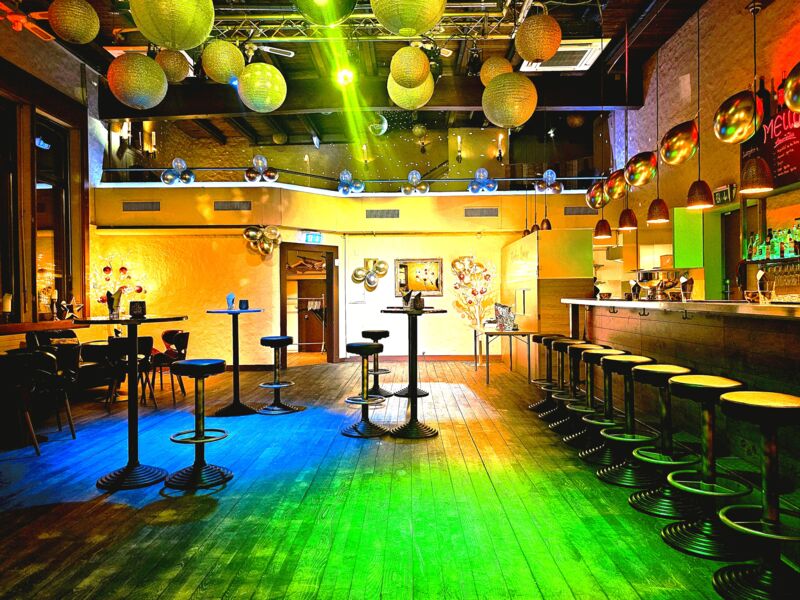 vielseitige Lokalität im warmen Ambiente